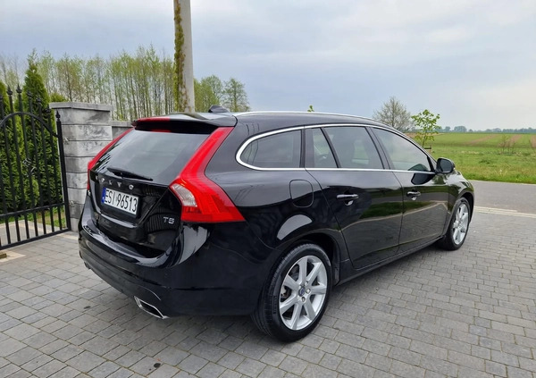 Volvo V60 cena 67499 przebieg: 100000, rok produkcji 2016 z Błaszki małe 497